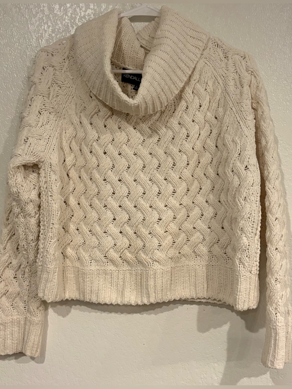 Kendall and Kylie chunky cable knit cowl neck size large